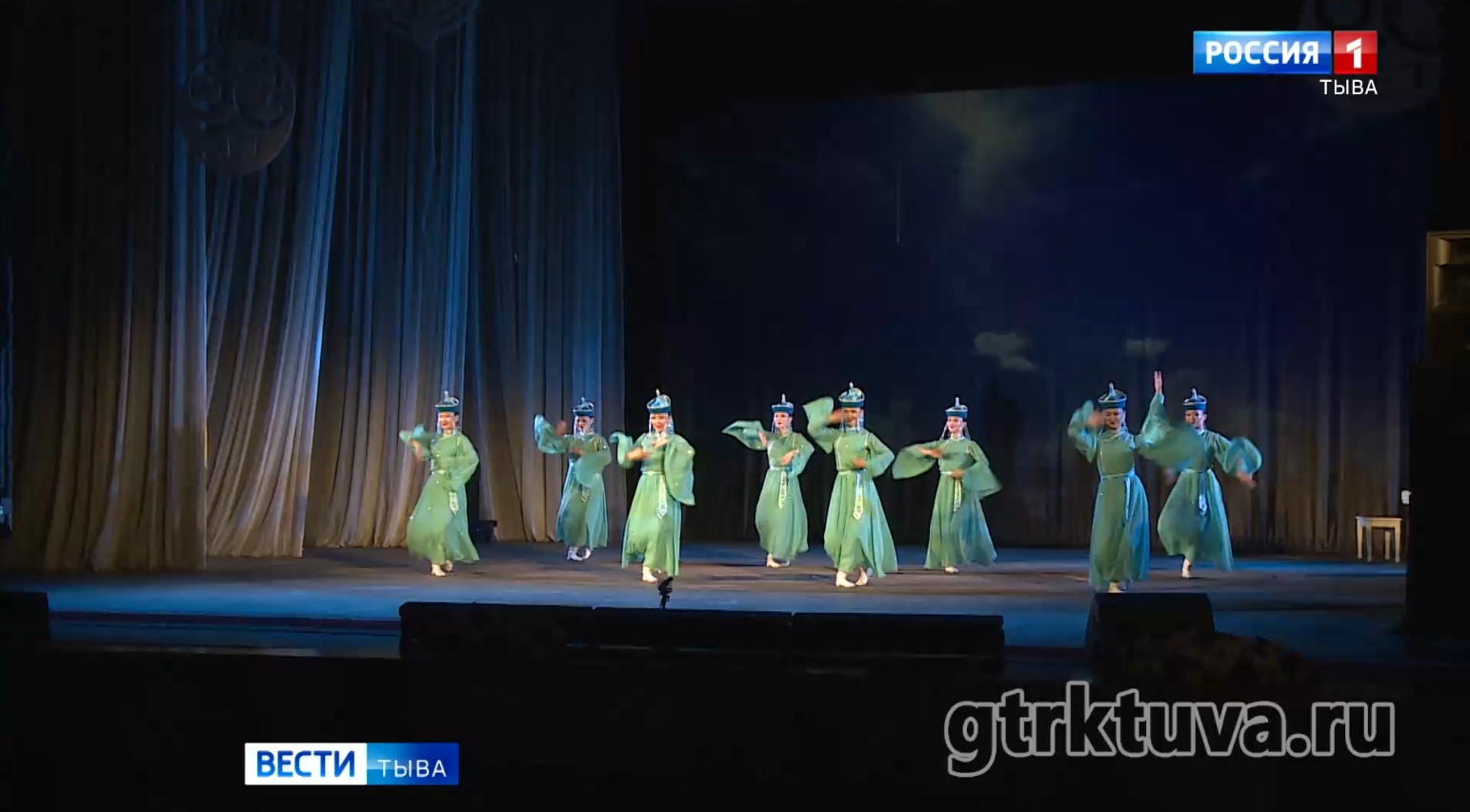 Театру – 90!