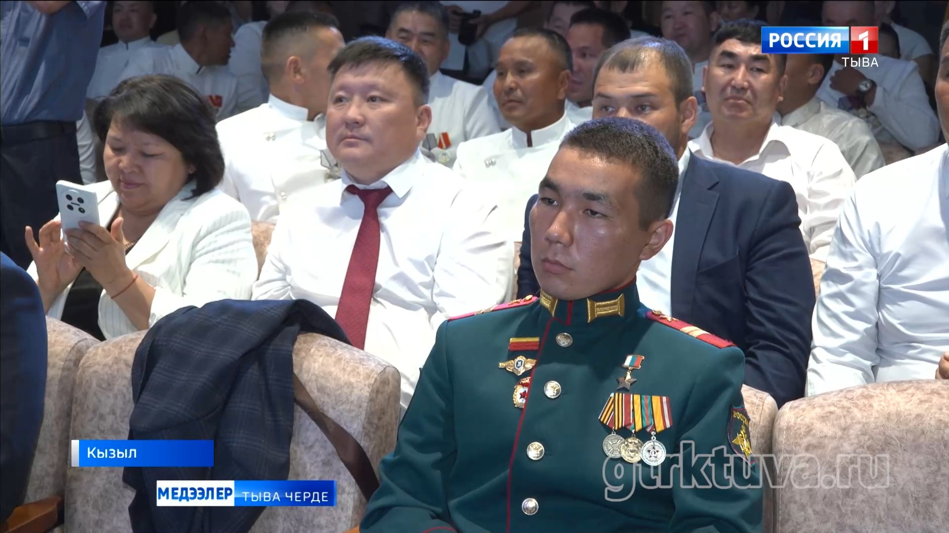 Маадырлар дипломнарын алган