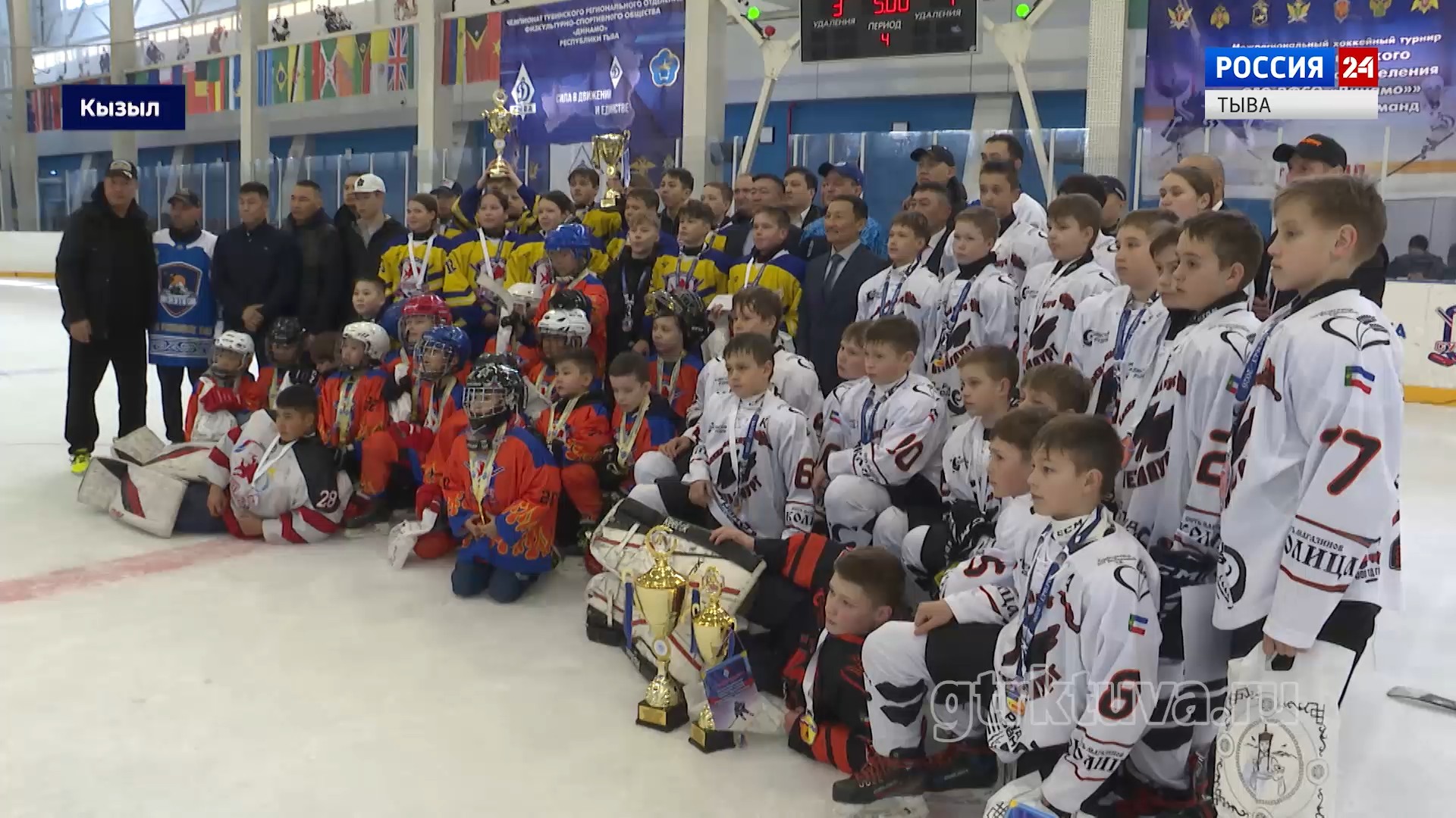 Юные на льду