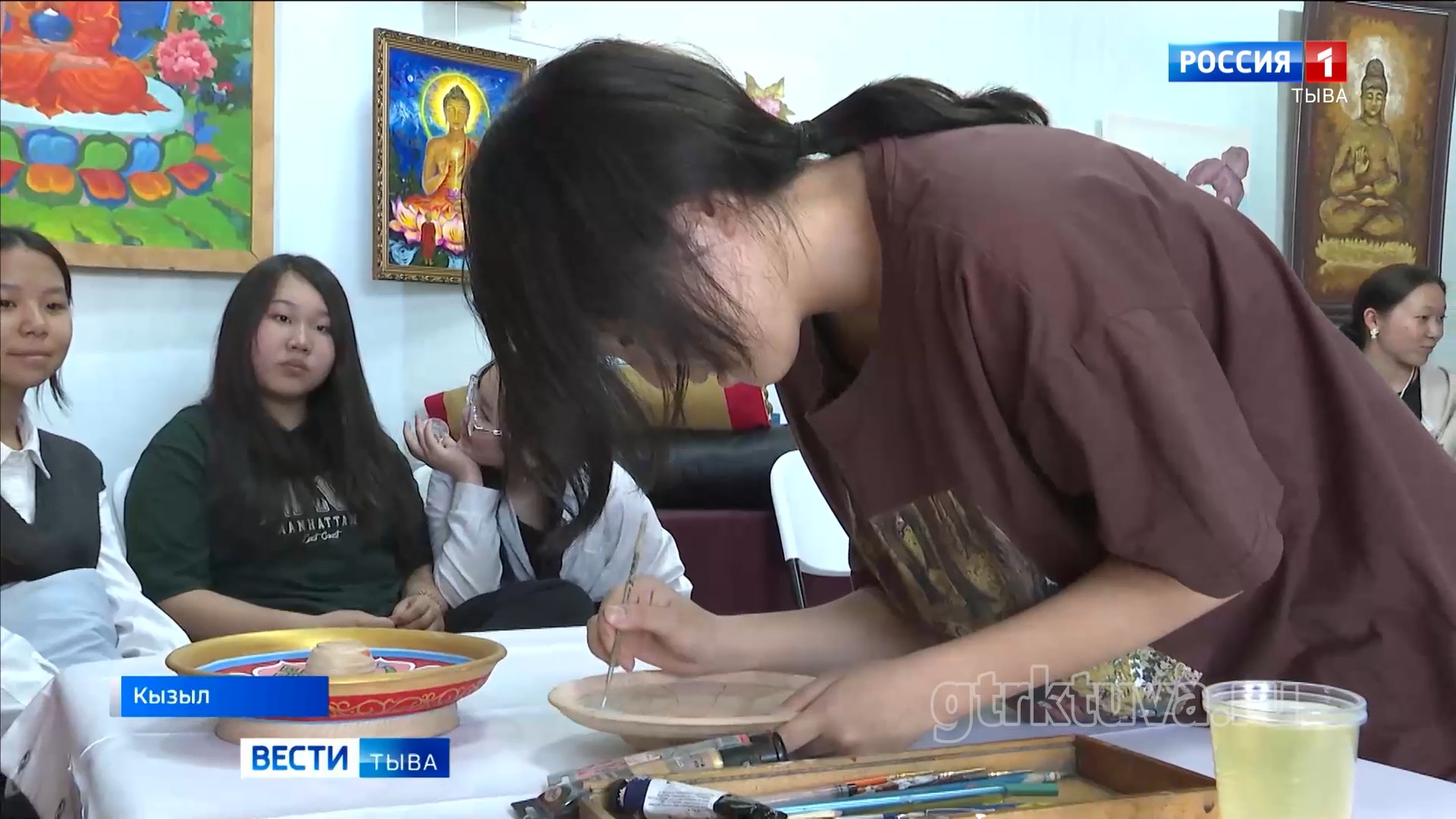 Дерево оживает