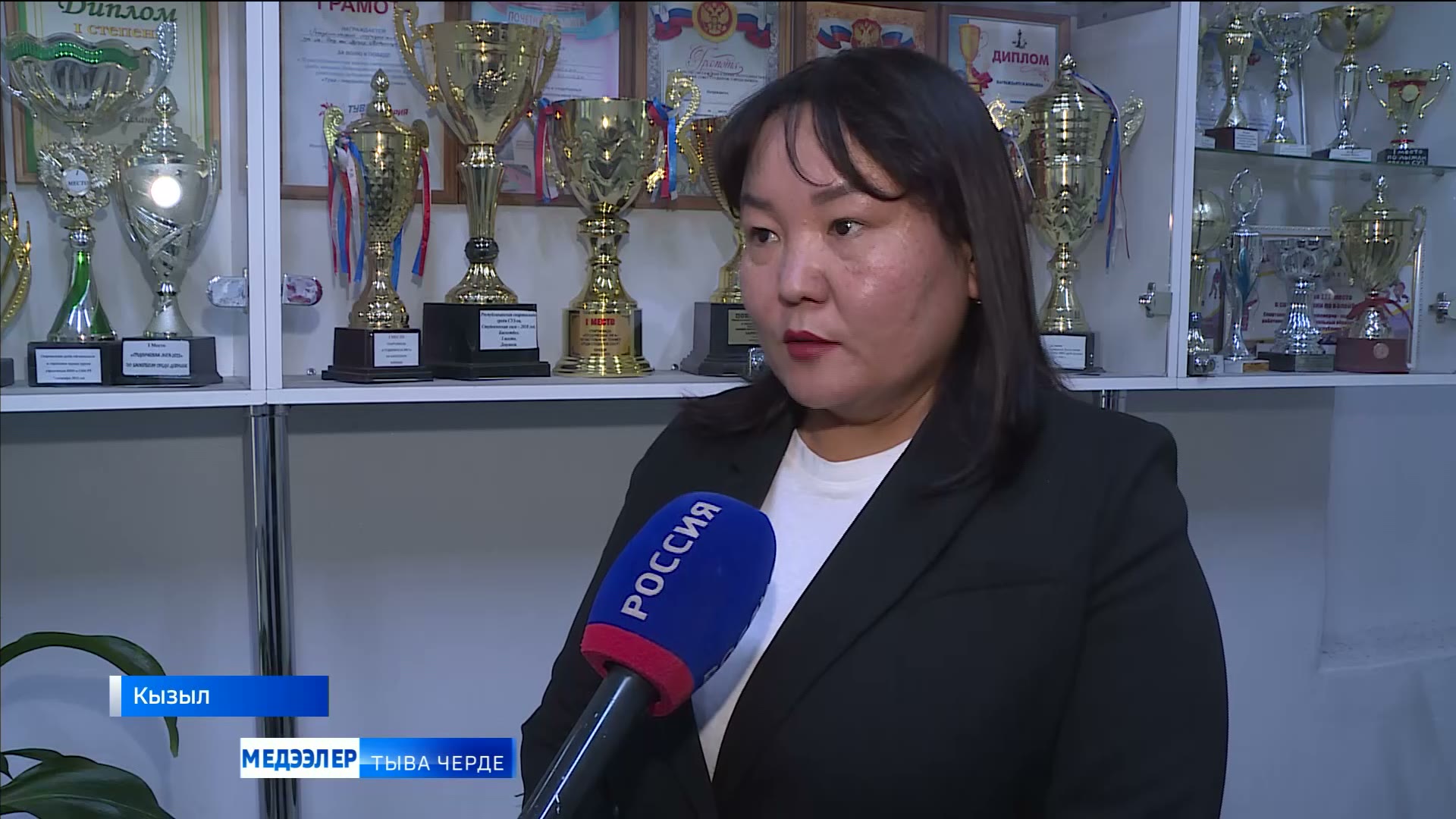 Эмчи колледжиниң чедиишкини