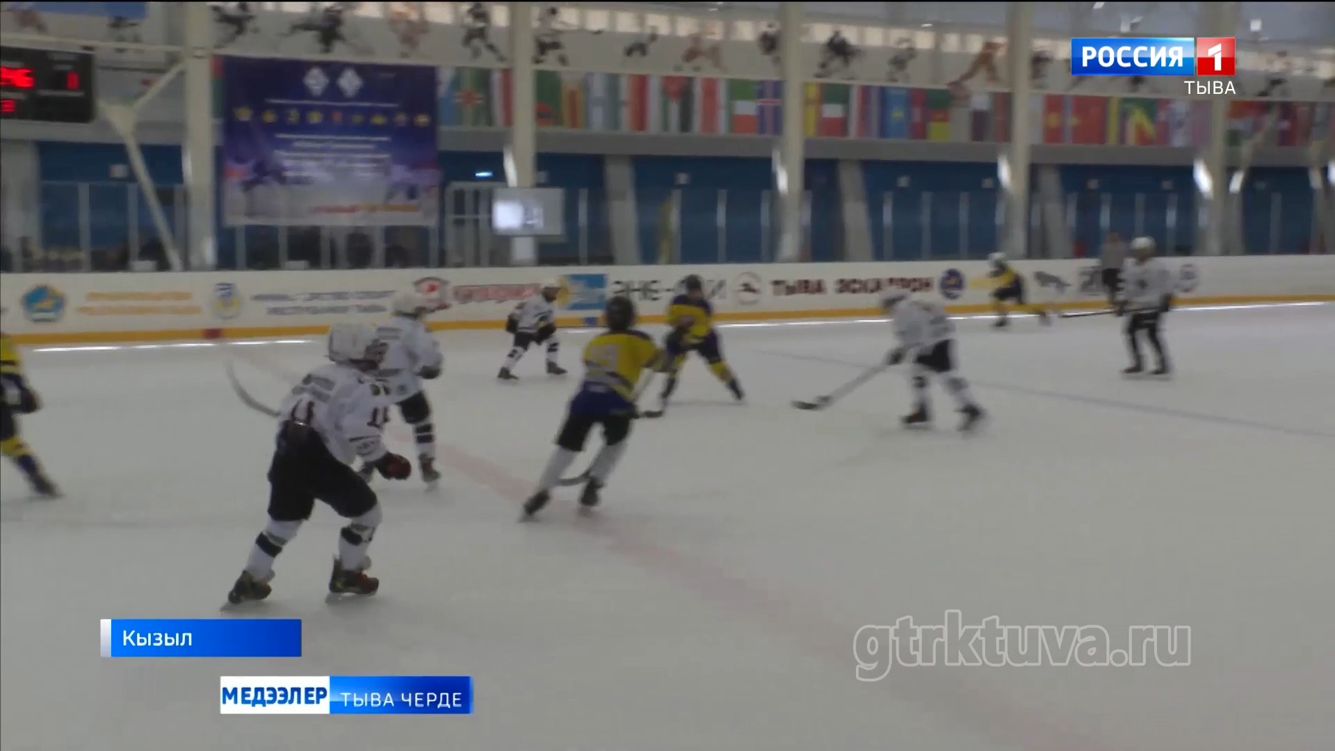 Девискээрлер аразында хөккей