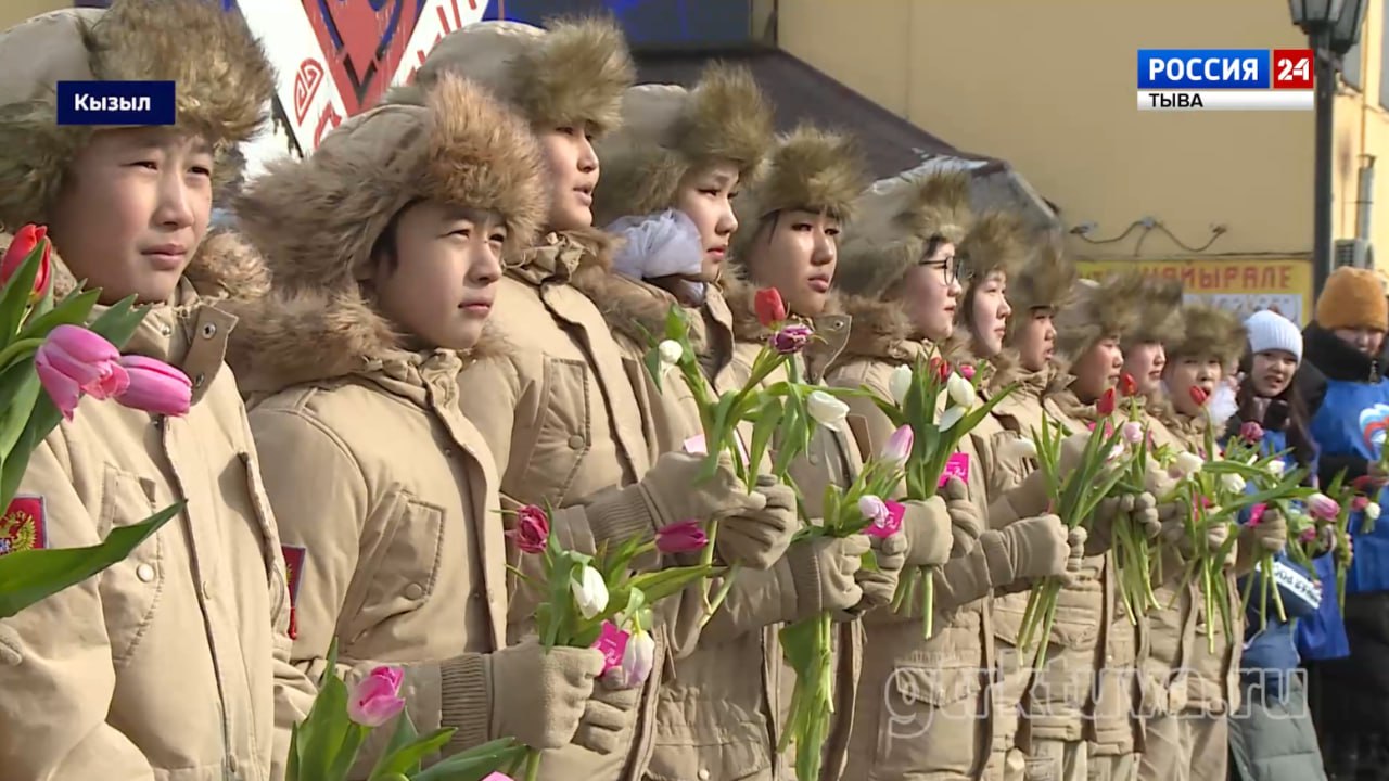 Цветы дамам